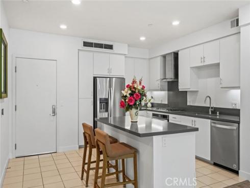 1218  Nolita  , Irvine, CA