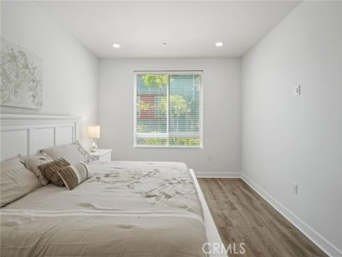 1218  Nolita  , Irvine, CA