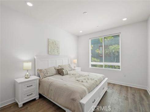1218  Nolita  , Irvine, CA