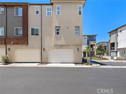 259  Lynx  , Irvine, CA