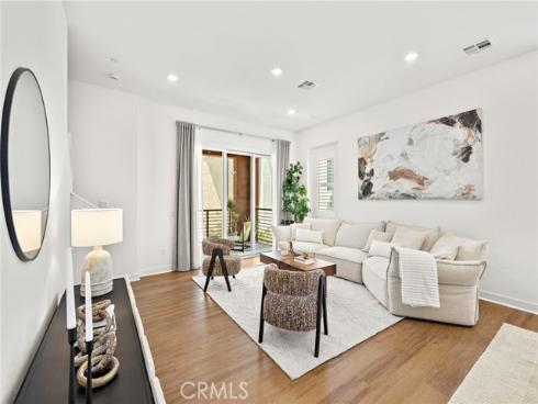 259  Lynx  , Irvine, CA