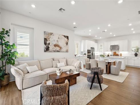 259  Lynx  , Irvine, CA