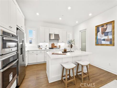 259  Lynx  , Irvine, CA