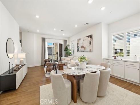 259  Lynx  , Irvine, CA