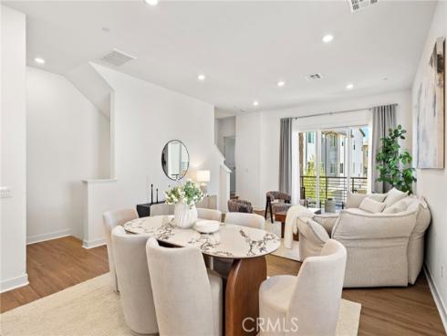 259  Lynx  , Irvine, CA
