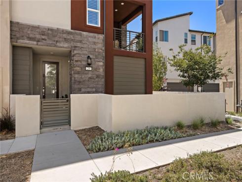 259  Lynx  , Irvine, CA