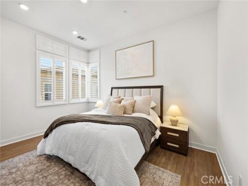 259  Lynx  , Irvine, CA