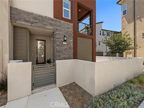 259  Lynx  , Irvine, CA