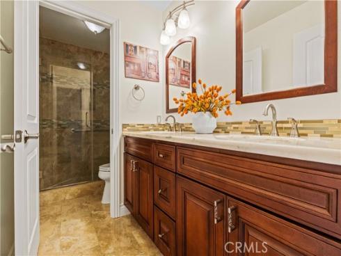 82 Winslow Lane, Irvine, CA