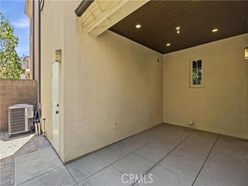 56 Pathway , Irvine, CA