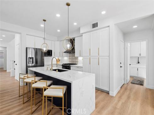 11  Petria  , Irvine, CA