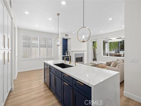11  Petria  , Irvine, CA