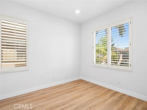 11  Petria  , Irvine, CA