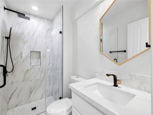 11  Petria  , Irvine, CA