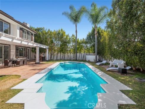11  Petria  , Irvine, CA