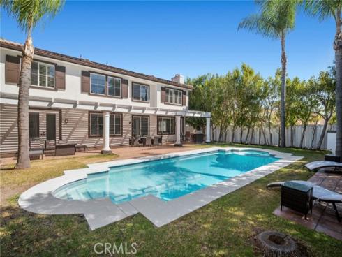 11  Petria  , Irvine, CA