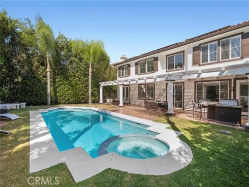 11  Petria  , Irvine, CA