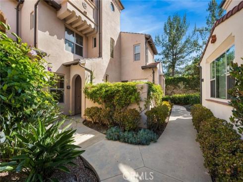 111 Tallowood , Irvine, CA