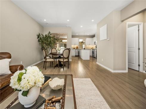 111 Tallowood , Irvine, CA