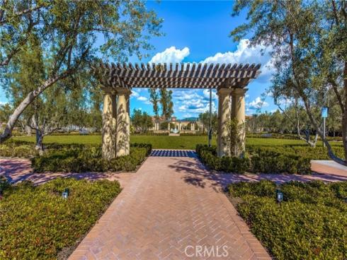 111 Tallowood , Irvine, CA