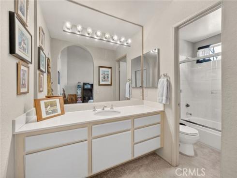 10 Agostino , Irvine, CA