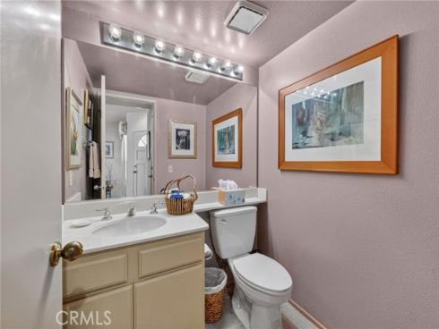10 Agostino , Irvine, CA