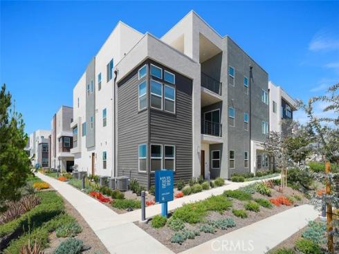 523  Mulligan  , Irvine, CA