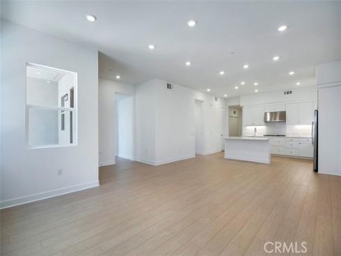 523  Mulligan  , Irvine, CA