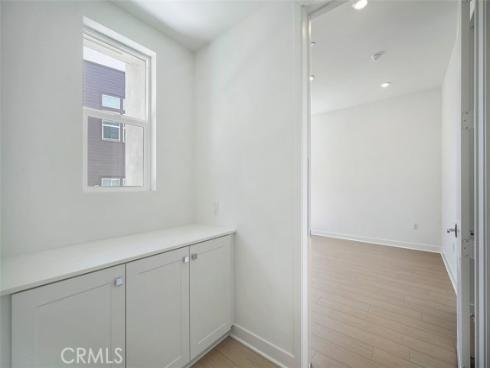 523  Mulligan  , Irvine, CA