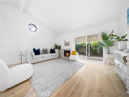 19  Muir  , Irvine, CA