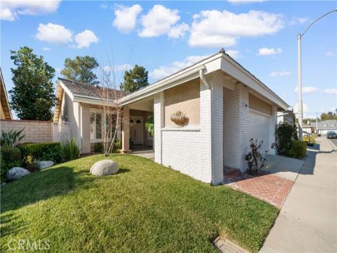 19  Muir  , Irvine, CA