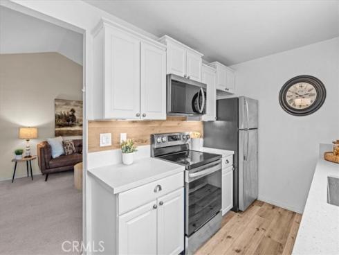 208  Springview  , Irvine, CA
