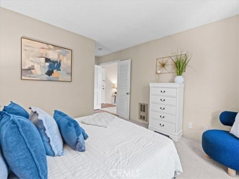208  Springview  , Irvine, CA