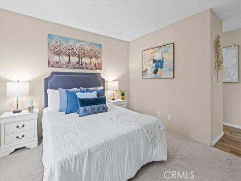 208  Springview  , Irvine, CA