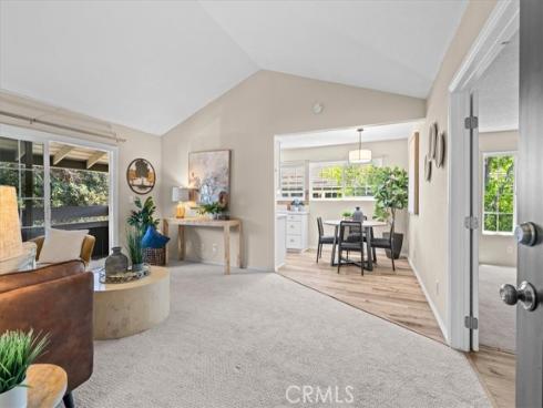 208  Springview  , Irvine, CA