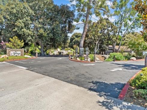 208  Springview  , Irvine, CA