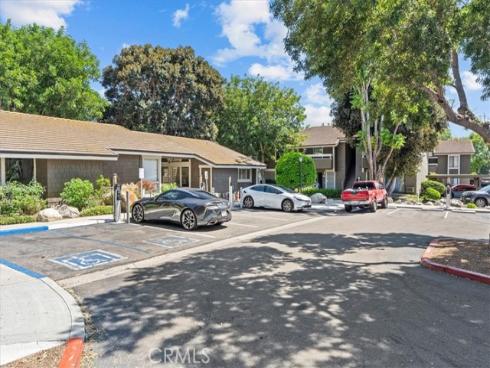 208  Springview  , Irvine, CA