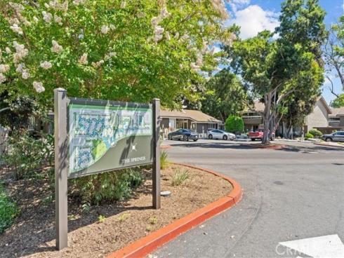 208  Springview  , Irvine, CA