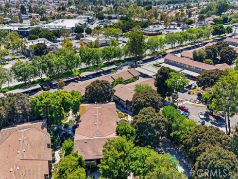208  Springview  , Irvine, CA