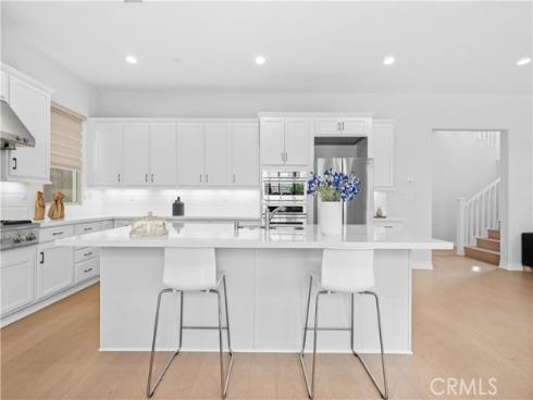 125  Lovelace  , Irvine, CA