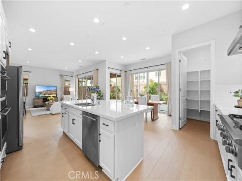 125  Lovelace  , Irvine, CA