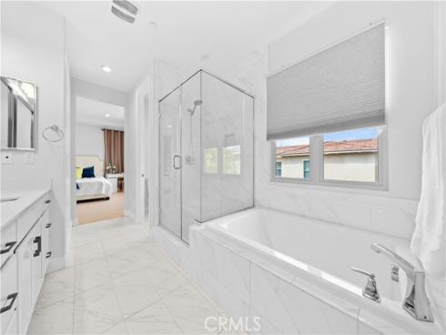 125  Lovelace  , Irvine, CA