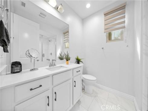 125  Lovelace  , Irvine, CA