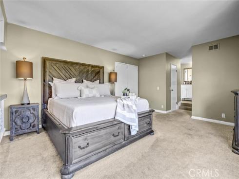 20 Farragut , Irvine, CA
