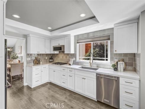 20 Farragut , Irvine, CA