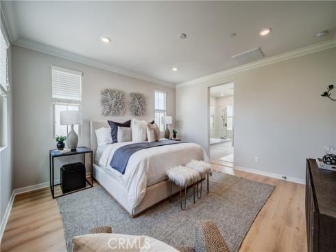 159 Newington , Irvine, CA