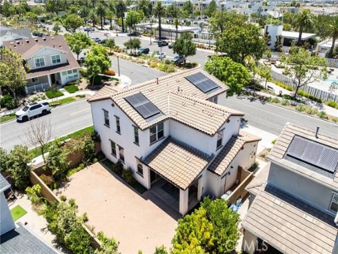 159 Newington , Irvine, CA