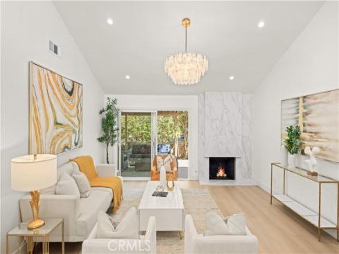 15  Eucalyptus  , Irvine, CA
