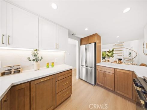 15  Eucalyptus  , Irvine, CA