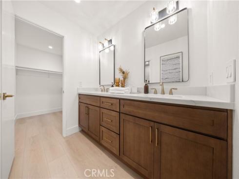 15  Eucalyptus  , Irvine, CA